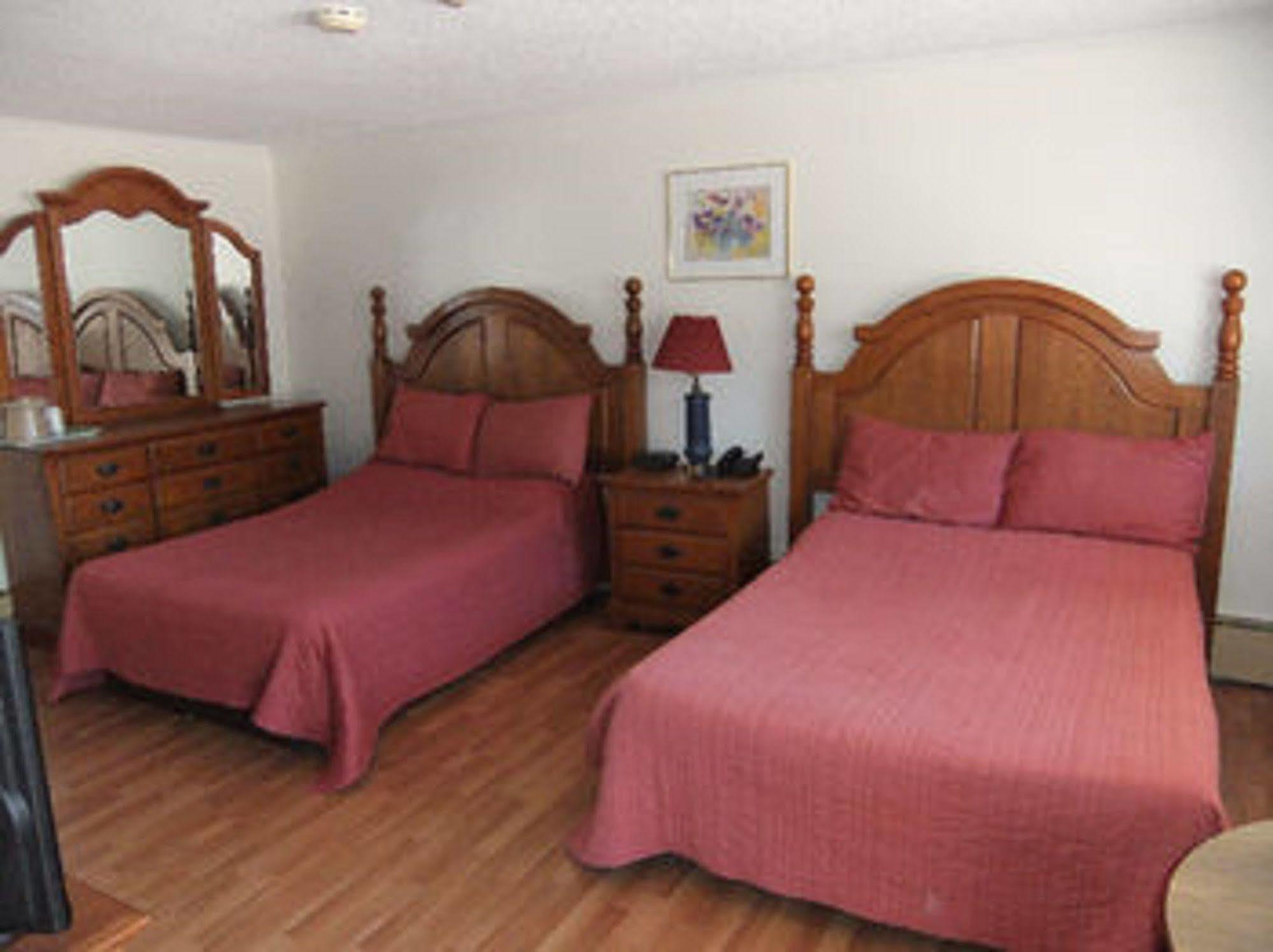 Motel Stonehouse And Restaurant 3*