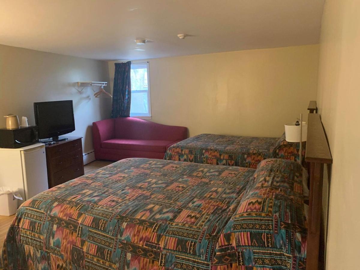 Stonehouse And Restaurant Motel